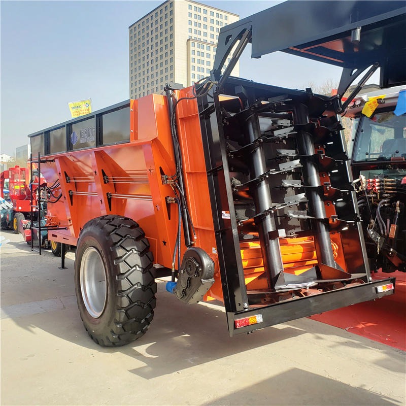 广东厂家直供撒肥车 黏湿粪肥撒粪车 拖拉机牵引式10方撒肥机