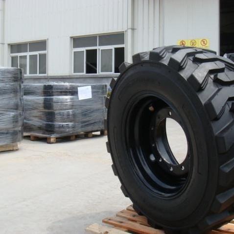批发耐磨挖掘机轮胎16.9-24   工程车配件  钢圈内胎型号齐全