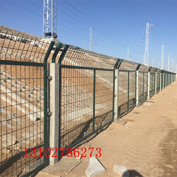 铁路防护栅栏预制价格-铁路专用防护栅栏-铁路栅栏厂家