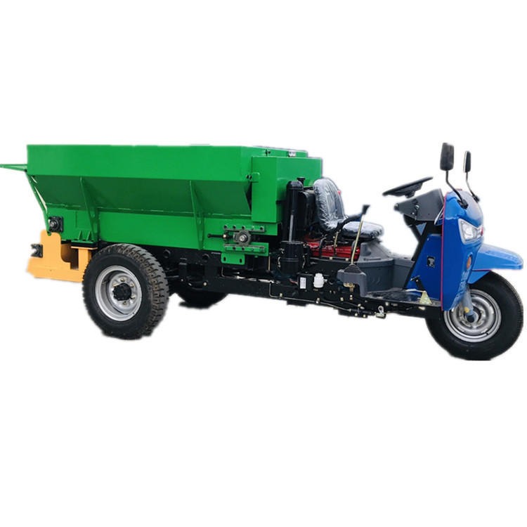 三轮施肥机械 农用撒粪车厂家 有机肥专用撒粪车图片