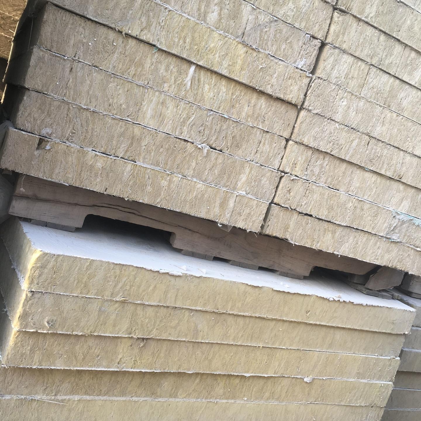 岩棉复合板厂家直销外墙砂浆岩棉复合板 竖丝增强型岩棉复合板 外墙玄武岩岩棉复合板 砂浆纸岩棉复合板 质量保证 价格优惠