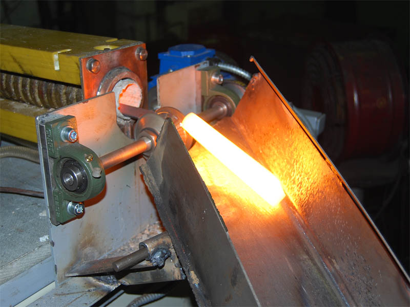 邯郸厂家直销400千瓦中频加热炉螺纹钢透热设备加热能力强