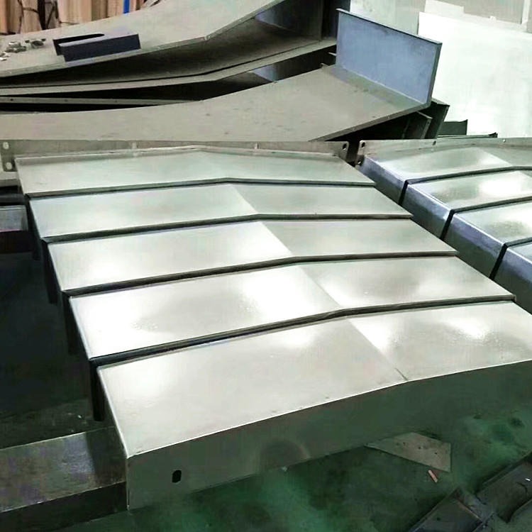 青岛龙门铣床伸缩式钢板防护罩 铣床导轨防护板