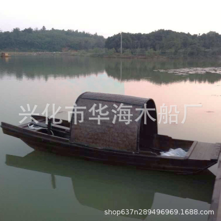 厂家批发出售小木船 景区旅游观光手划船 仿古乌篷船 景观船定制图片