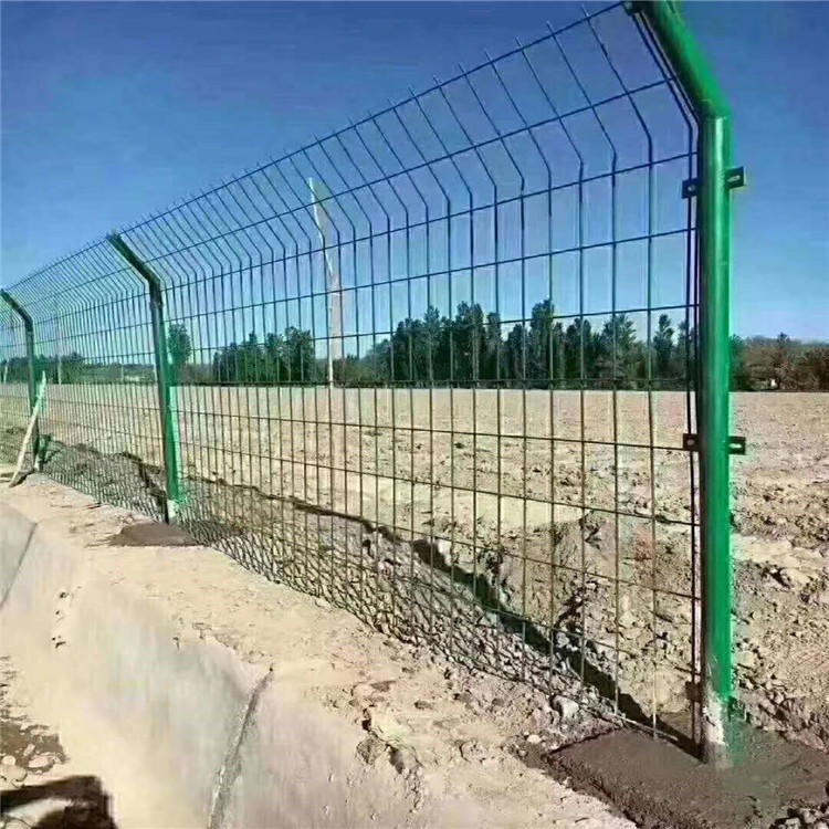 绿色护栏网 航道标准化施工的围挡 围山护栏网厂家 港天