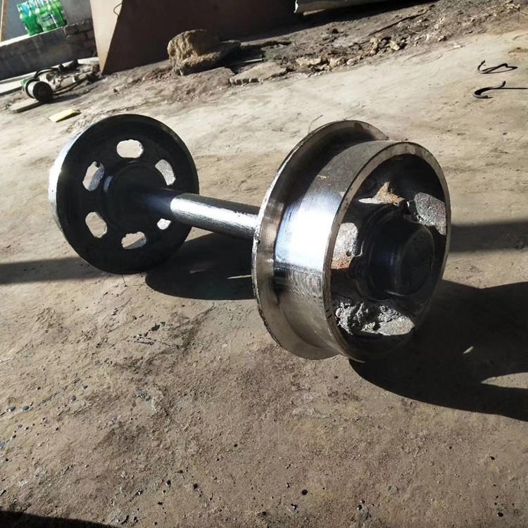 煤矿矿用轮对 矿车轮350直径 工厂直销铸钢轮对价格