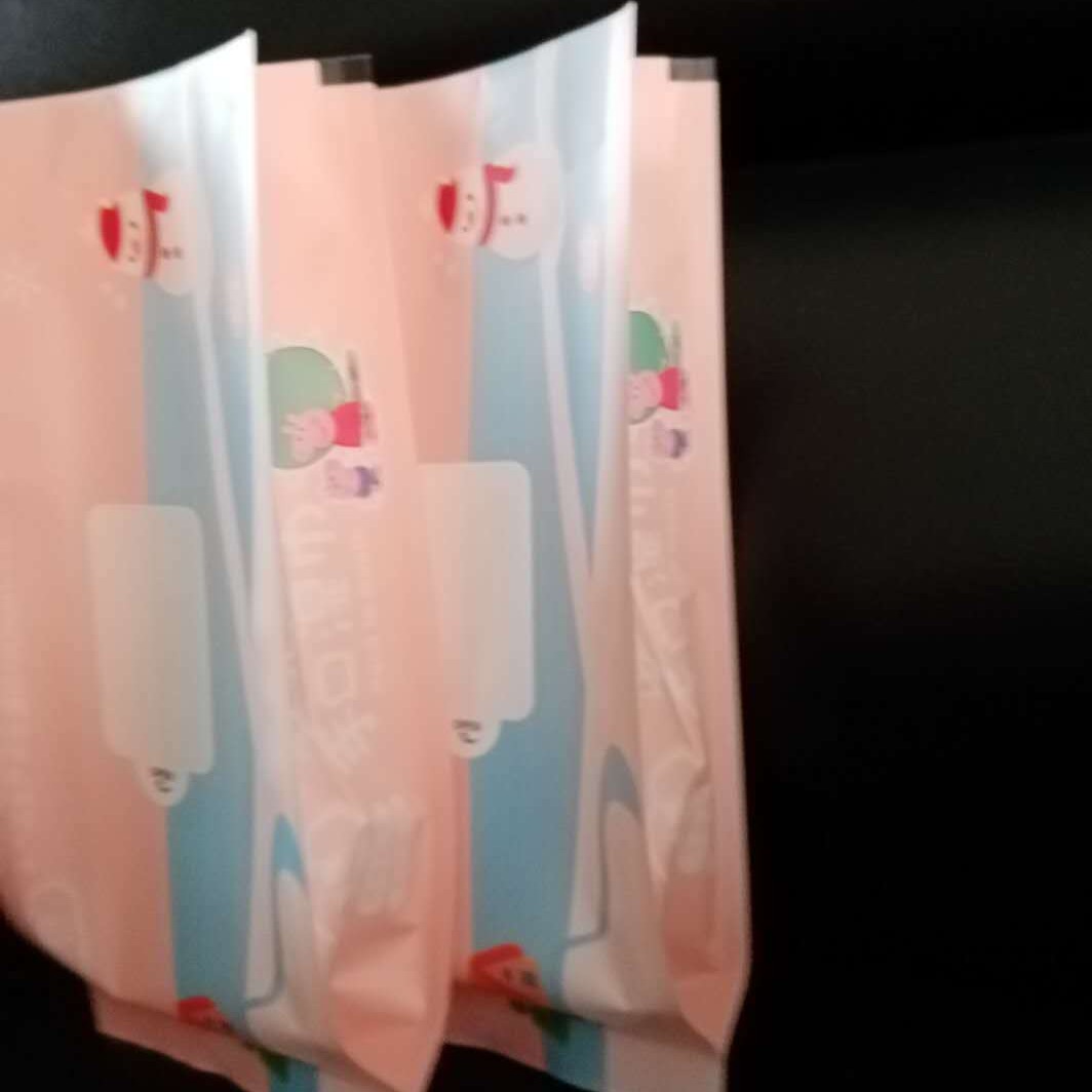 塑料袋 湿巾塑料包装袋 湿巾卷膜 干巾包装 湿巾盖 瑞隆包装