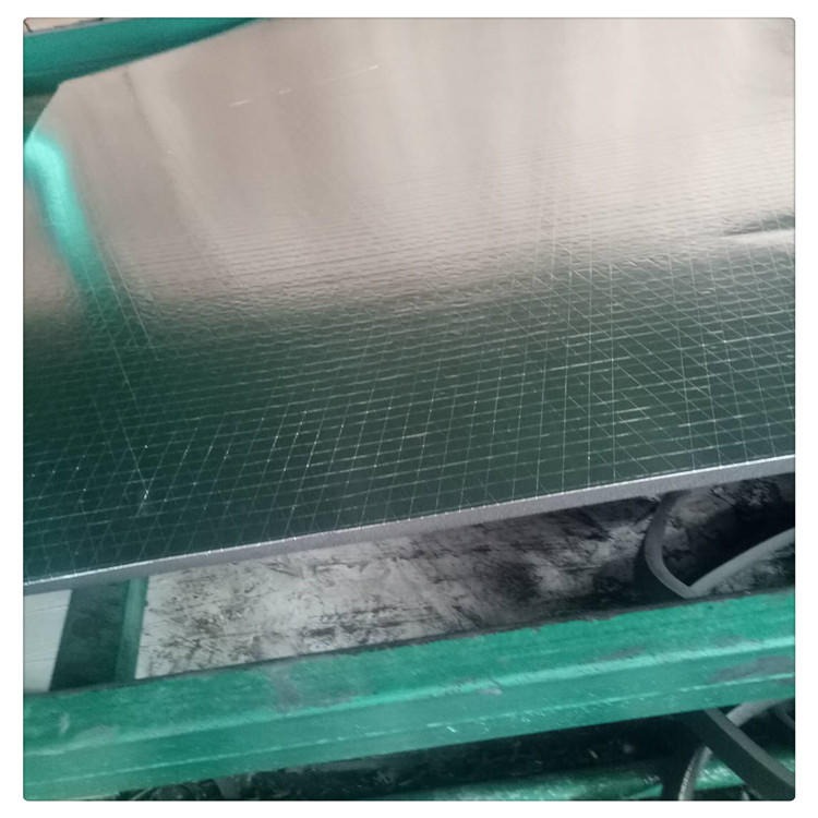 定制铝箔贴面橡塑板 机房管道吸音保温隔热橡塑管厂家批发
