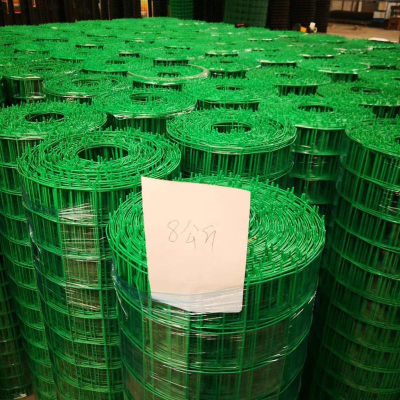 拓耀厂家直销 绿色浸塑围栏网 山坡绿叶铁丝网图片