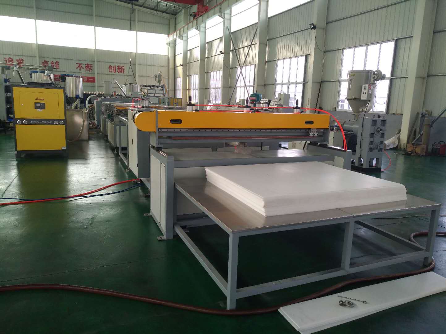 山东供应塑料机械 PP中空板设备 中空板生产线 青岛塑料机械