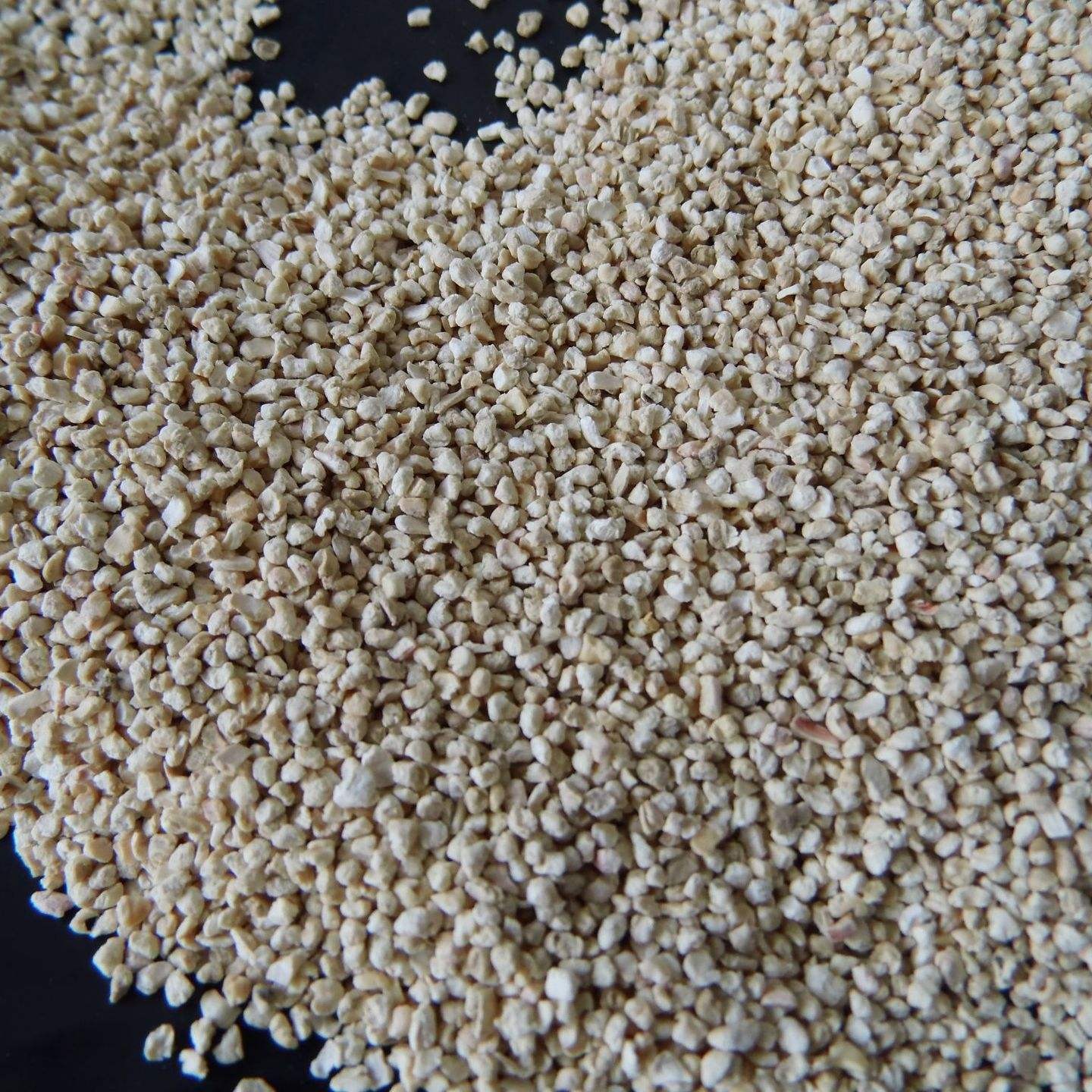 衡阳玉米芯磨料用途 干燥设备用优质玉米芯磨料低价销售价格 坚固耐用玉米芯磨料