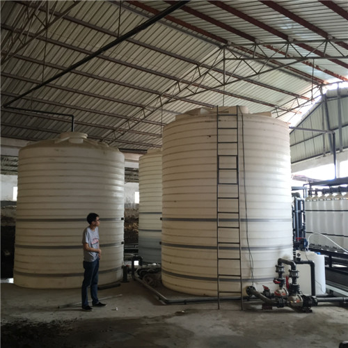 绵阳市10吨牛筋塑料水塔水箱 大号储水桶厂家直销
