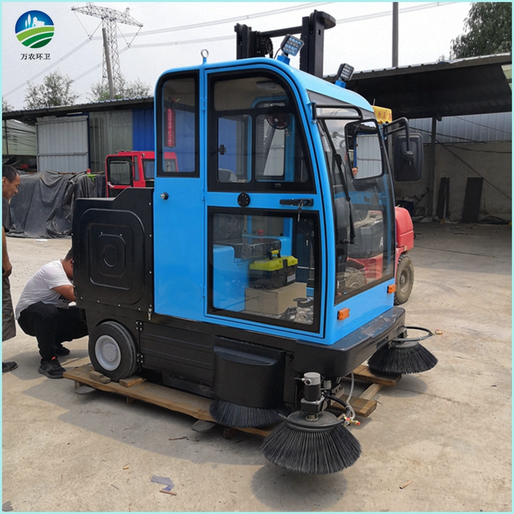 江苏吸尘小型扫路车 厂家推荐销售 厂区路面小型电动扫路车