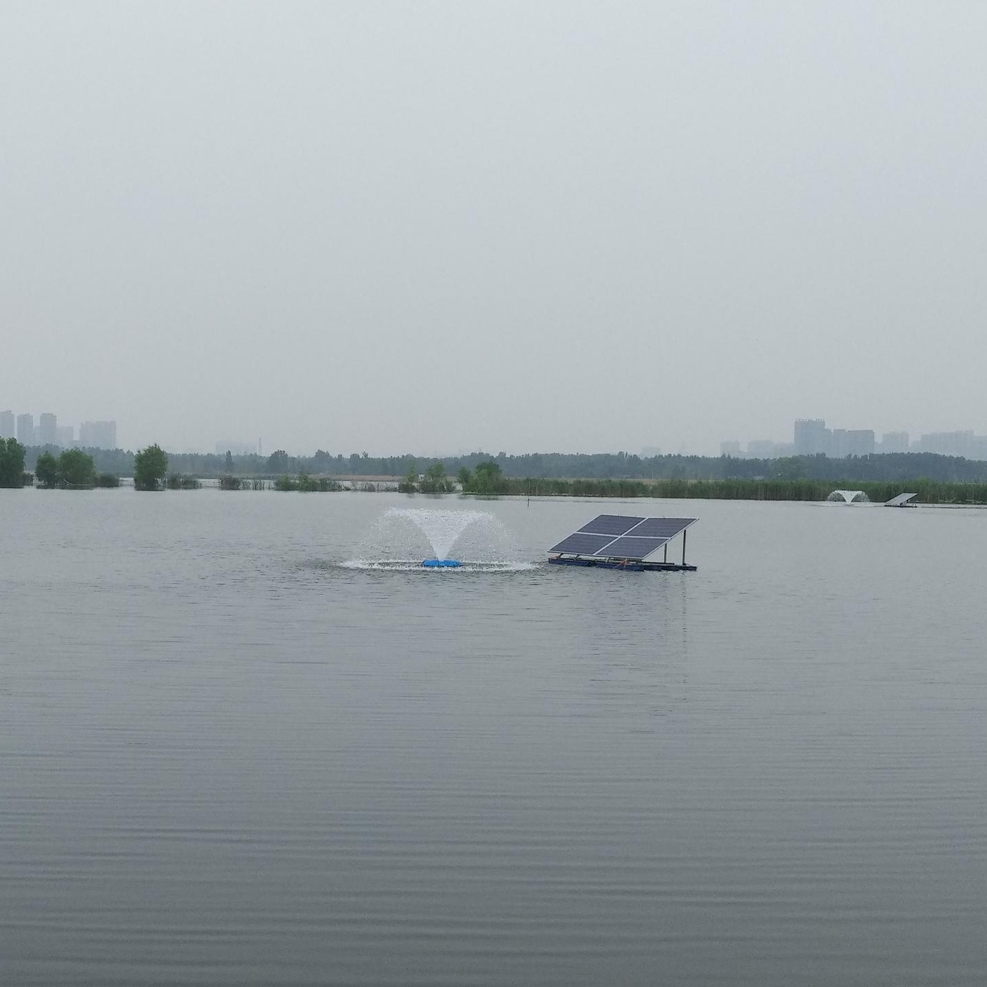 厂家批发绿节LVJIE太阳能喷泉水体净化循环复氧曝气机河湖水生态治理光伏增氧曝气机