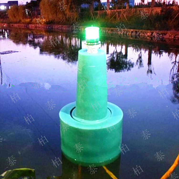 河北生态农庄水面警示浮标  柏泰0.8米塑料航标图片