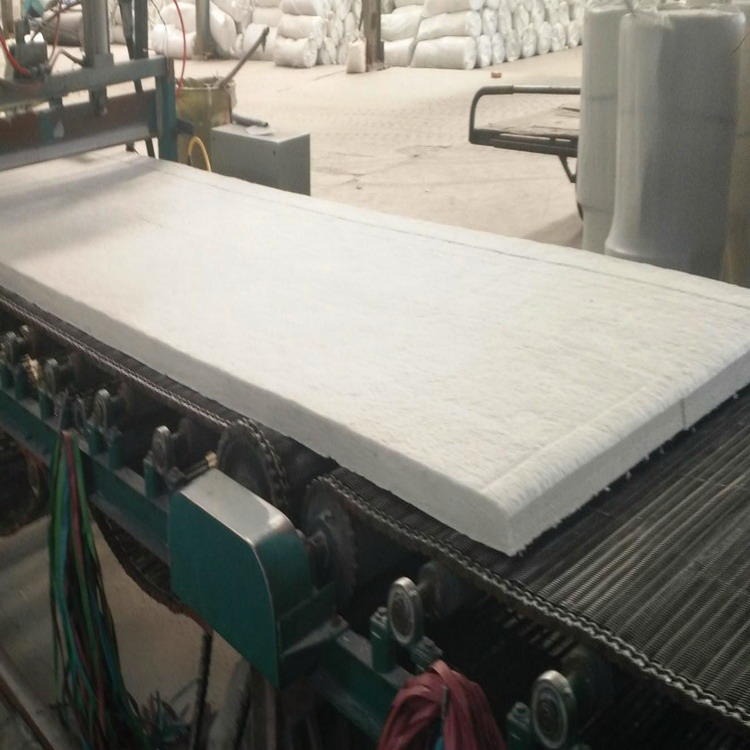 供应硅酸铝针刺毯 高温保温棉 悦盈硅酸铝纤维毡现货批发