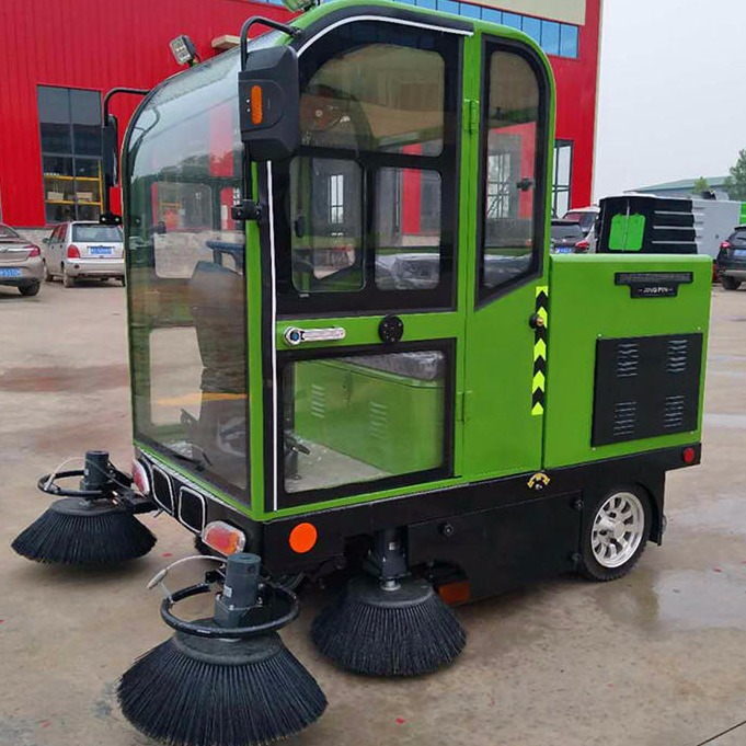 电动清扫车物业 电动扫地车驾驶式 广场用电动驾驶式扫地车厂家 电动扫路车