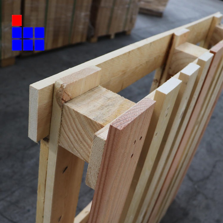 低价促销青岛豪盟木托盘厂家生产定制实木垫板 四面进叉