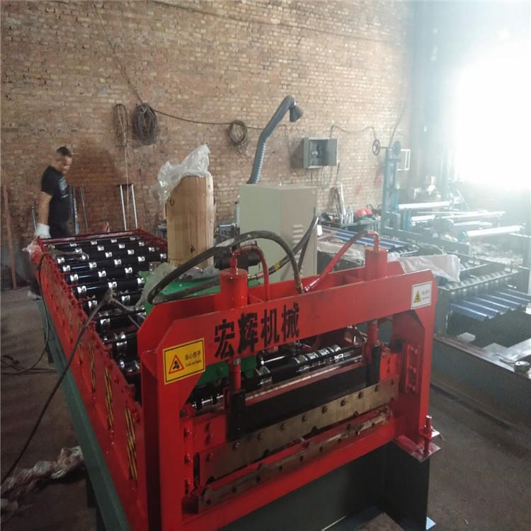 宏辉机械 彩钢压瓦机设备 双层压瓦机 冷弯机械设备图片