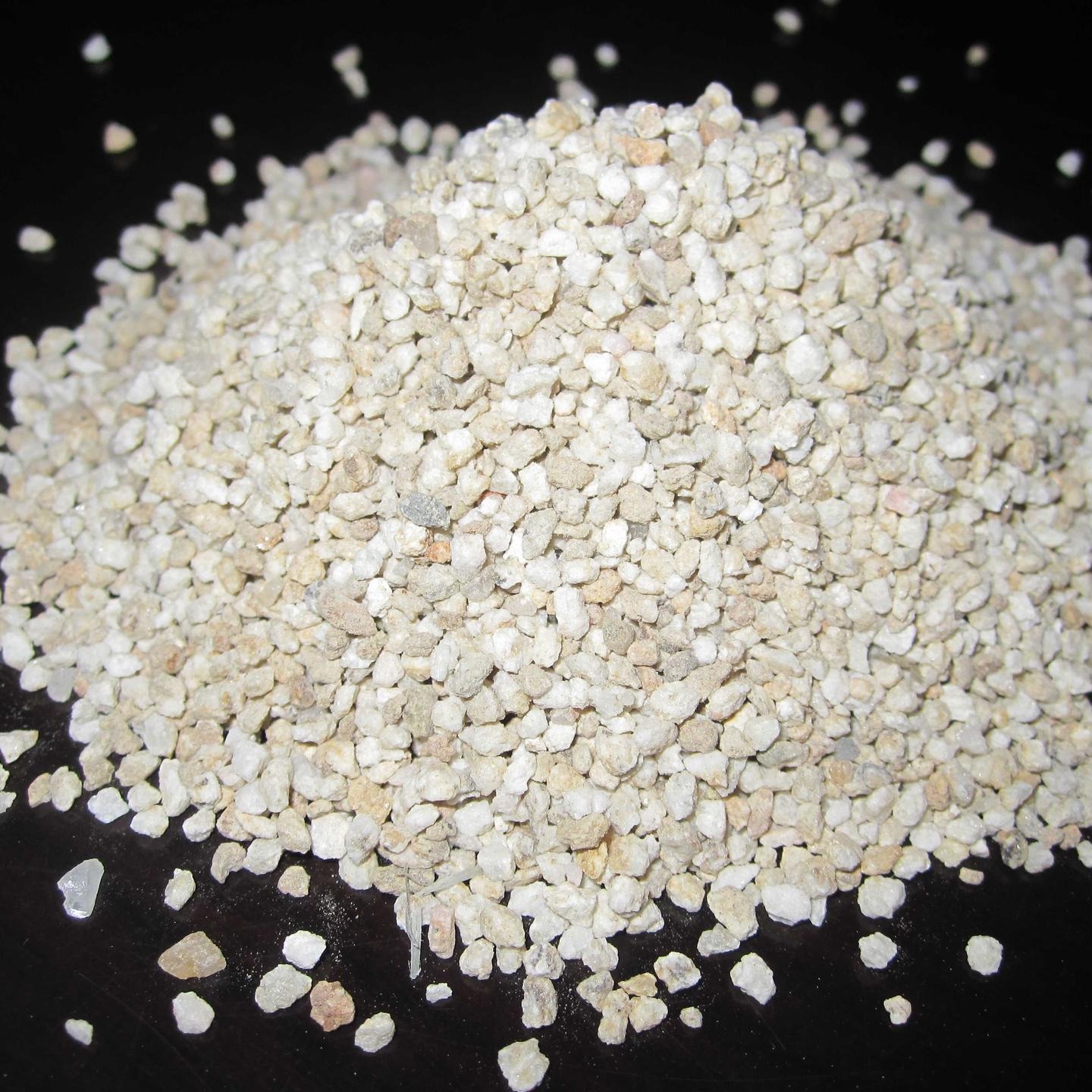 麦饭石生物滤料 麦饭石粉 泰安麦饭石滤料生产销售价格图片