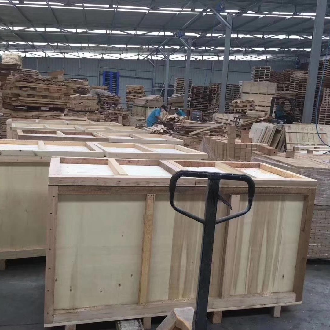 低价促销青岛豪盟出口木包装箱厂家定做免熏蒸木箱