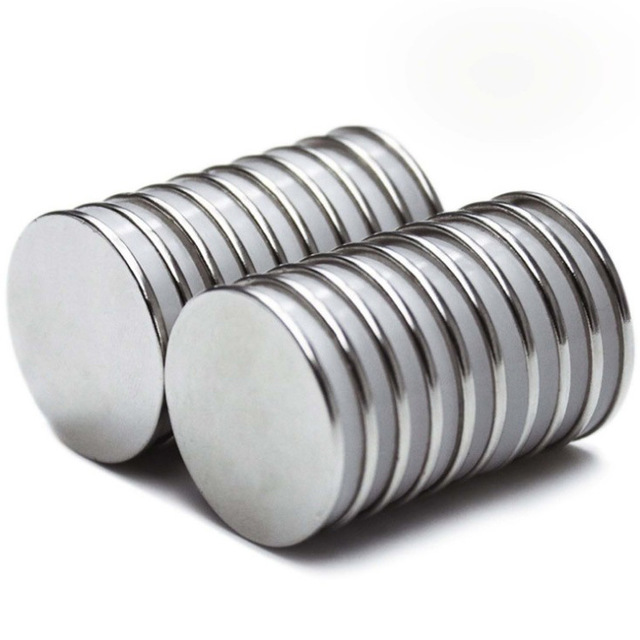 厂家直销钕铁硼圆形强力磁铁101圆片磁铁超强吸铁石磁铁稀土永磁
