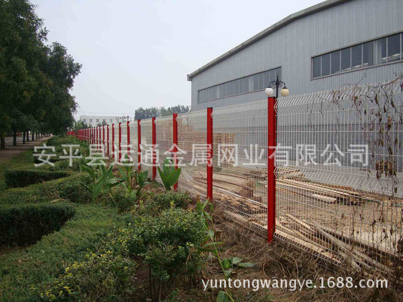 【现货供应】小区、市政围墙隔离栅铁丝护栏网厂家示例图8