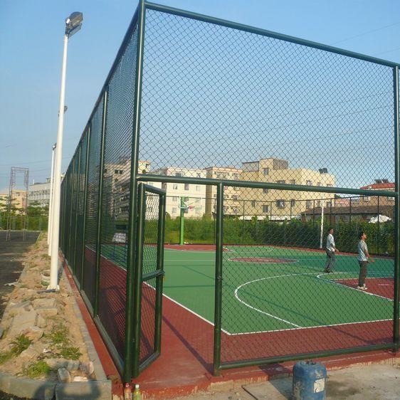 球场护栏网 球场护栏网生产厂家 体育场护栏网 运动场围网供应 足球场围网施工