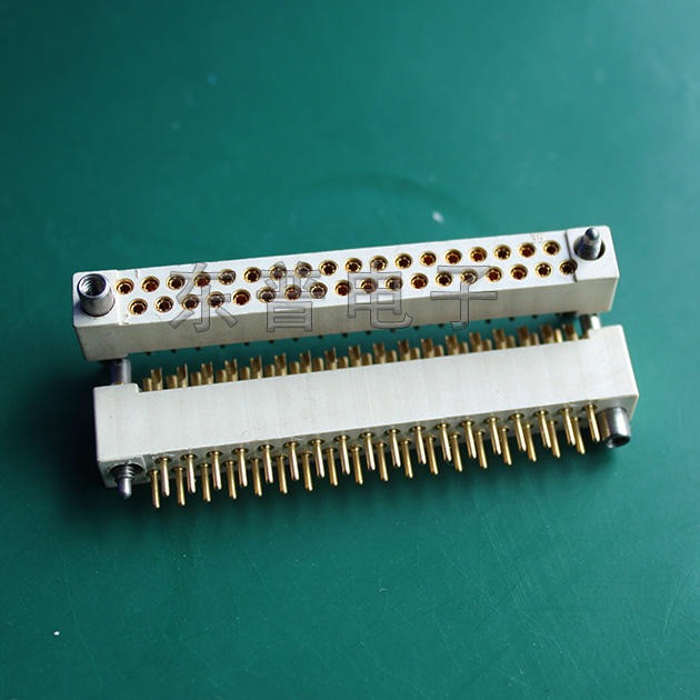 219-36芯连接器 线簧插孔 PCB板连接器 东普电子生产  线簧印制板接插件 线簧插孔 插拔次数 10000次以上图片