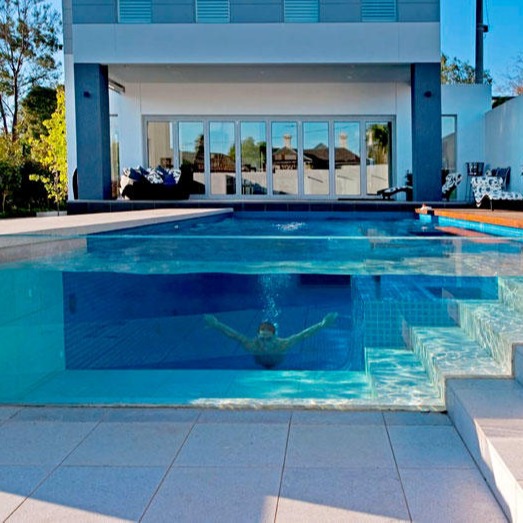 谷翼承接酒店游泳池设计安装 亚克力材质无边际泳池工程 亚克力泳池