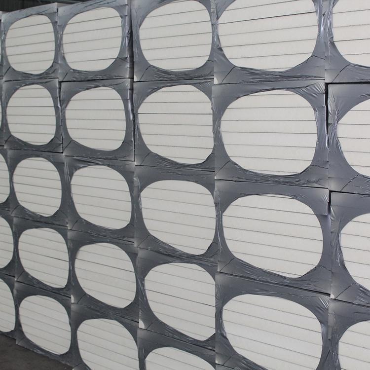 吉林外墙聚氨酯保温板 外墙5公分厚复合阻燃保温板 聚氨酯发泡塑料板 厂家现货价格