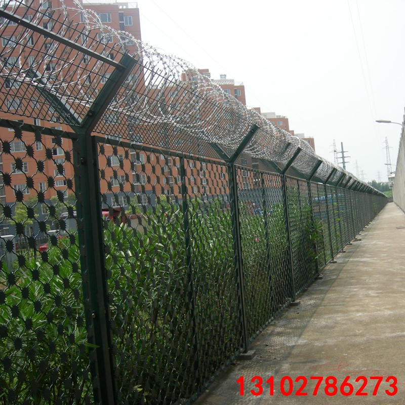 看守所铁丝围墙网-看守所Y型柱隔离栅-看守所防护栏网图片