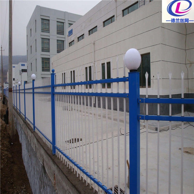 铁艺锌钢护栏 小区锌钢护栏 德兰厂家供应防护型小区锌钢隔离栏