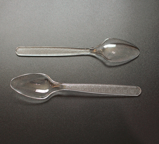 东莞现货直销PS一次性硬塑料勺子塑胶汤勺W32一次性塑料刀叉勺示例图3