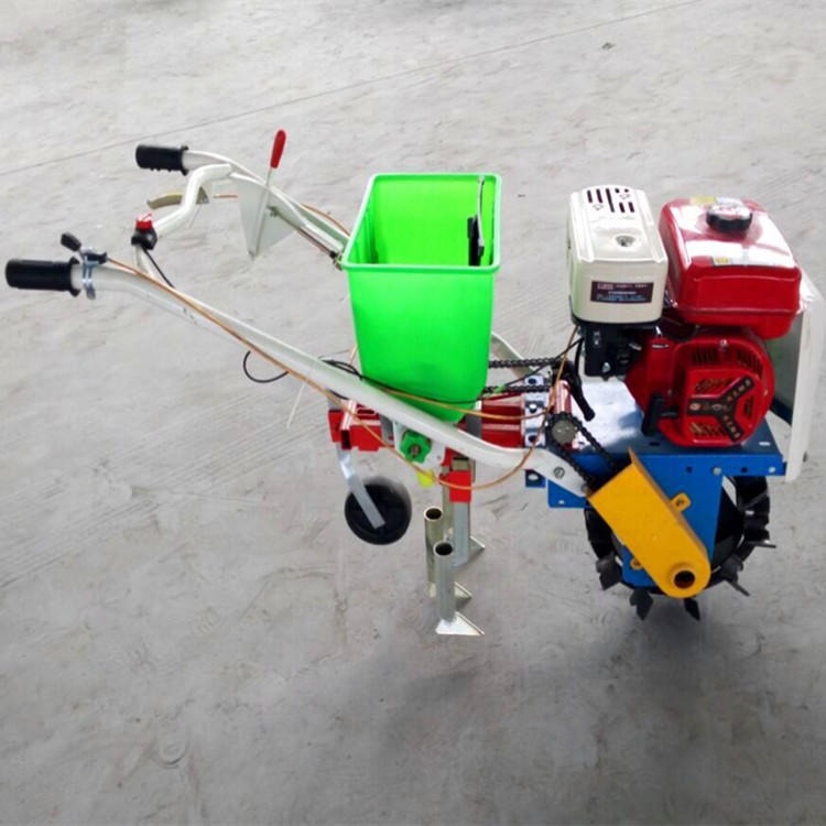 小型施肥机厂家直销 汽油施肥机 自走式玉米追肥机图片