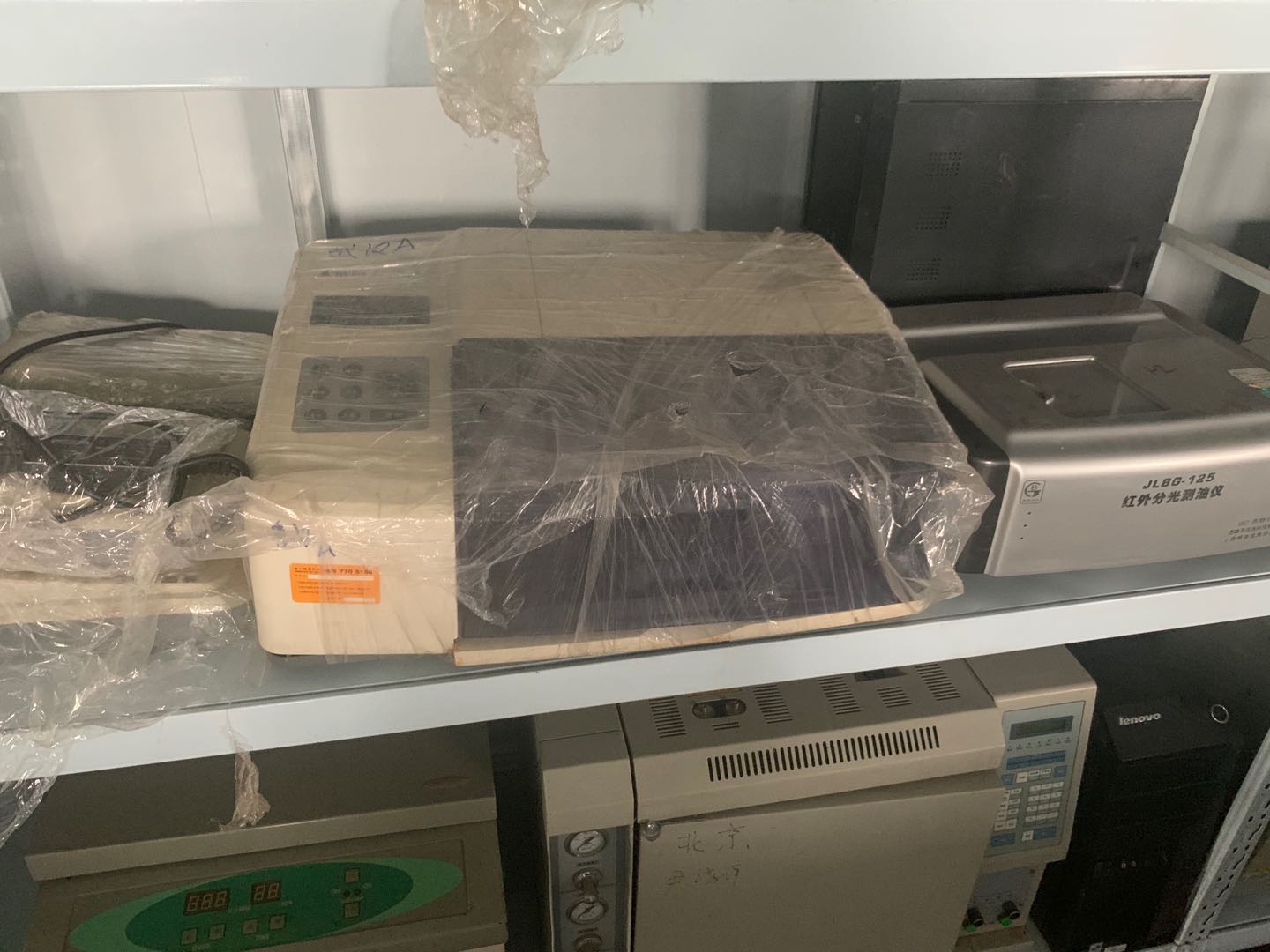 梁山华跃闲置出售 实验室仪器设备 生化培养箱 正常运作图片