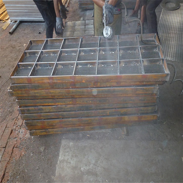 厂家生产聚氨酯筛板  610610聚氨酯包边筛板   实体老厂质量可靠