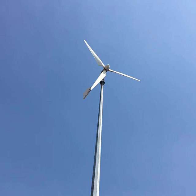 购买青岛2000瓦风力发电机风光互补风力发电机合作共赢共创新天地图片