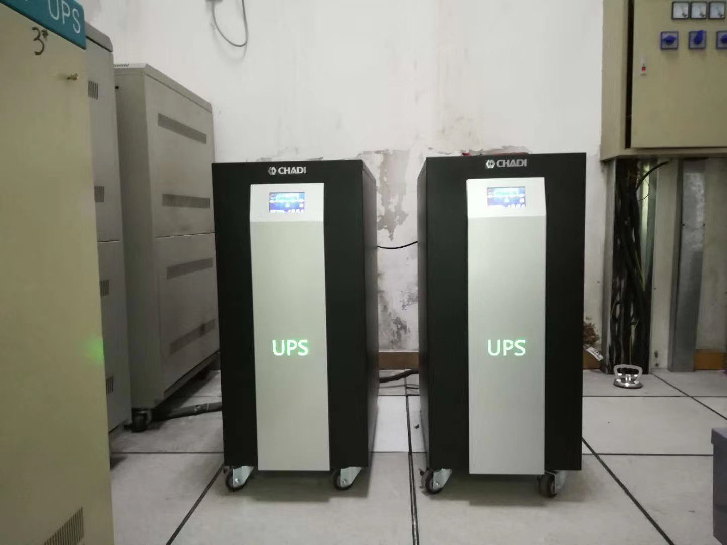 三相工频机UPS 10KVA 380V在线式UPS 交流不停电电源(UPS) 北京UPS厂家图片