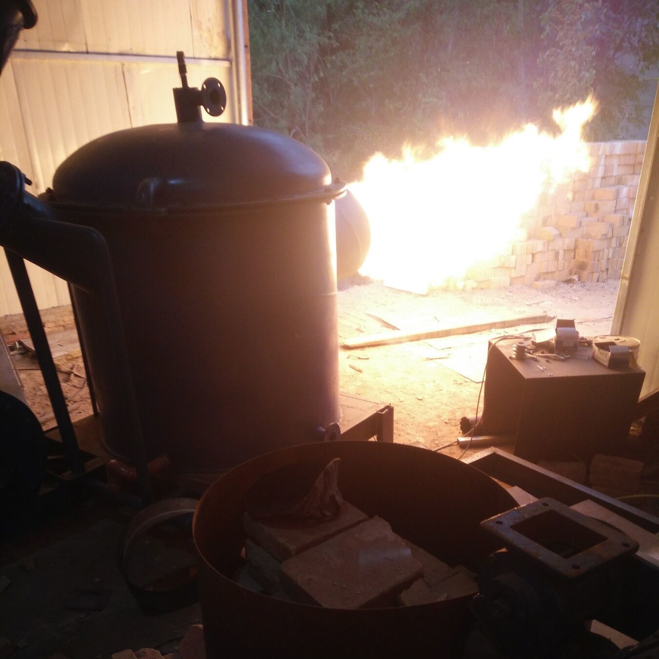 河北生产化肥烘干机颗粒燃烧  性能完善生物质燃烧机