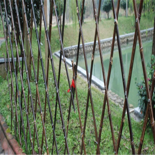 庭院隔断篱笆，篱笆围栏厂家，户外防腐碳化木，碳化木实木围栏正万护栏图片