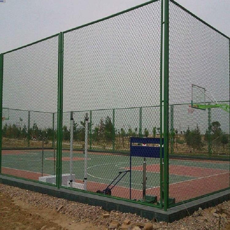 德兰批发 室外篮球场围网 绿色包塑勾花球场围网 操场篮球场护栏