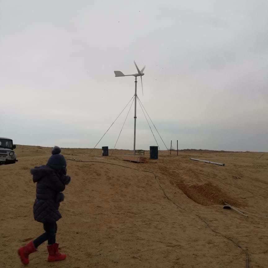四川家用2千瓦风力发电机2000W风车发电系统照明电视等家庭用电