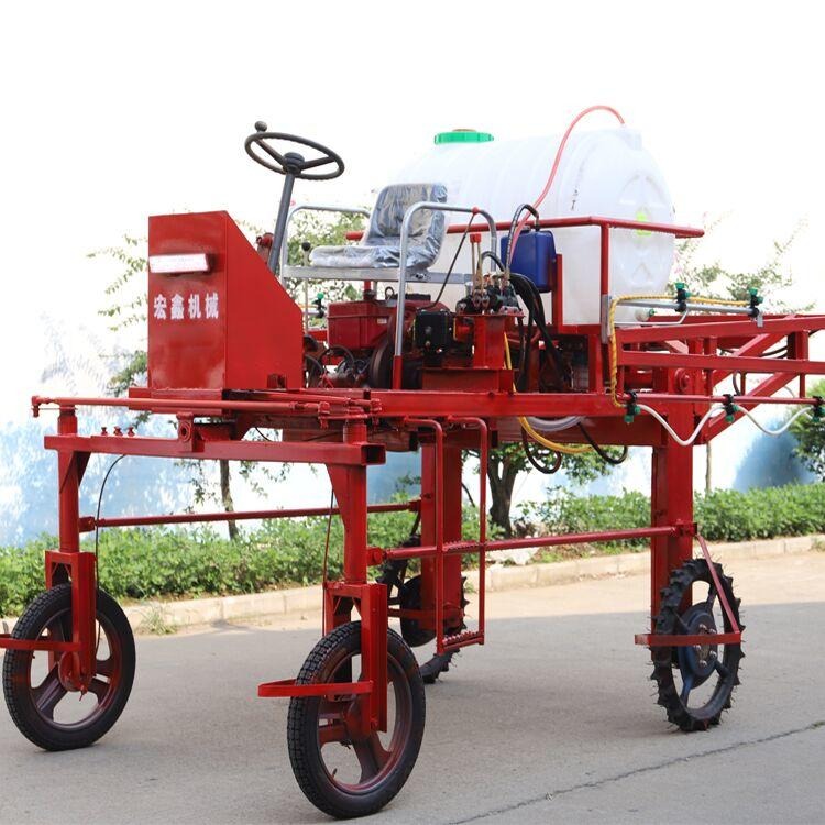 自走式喷杆打药机农用四轮打药机 自走式喷杆喷雾机图片