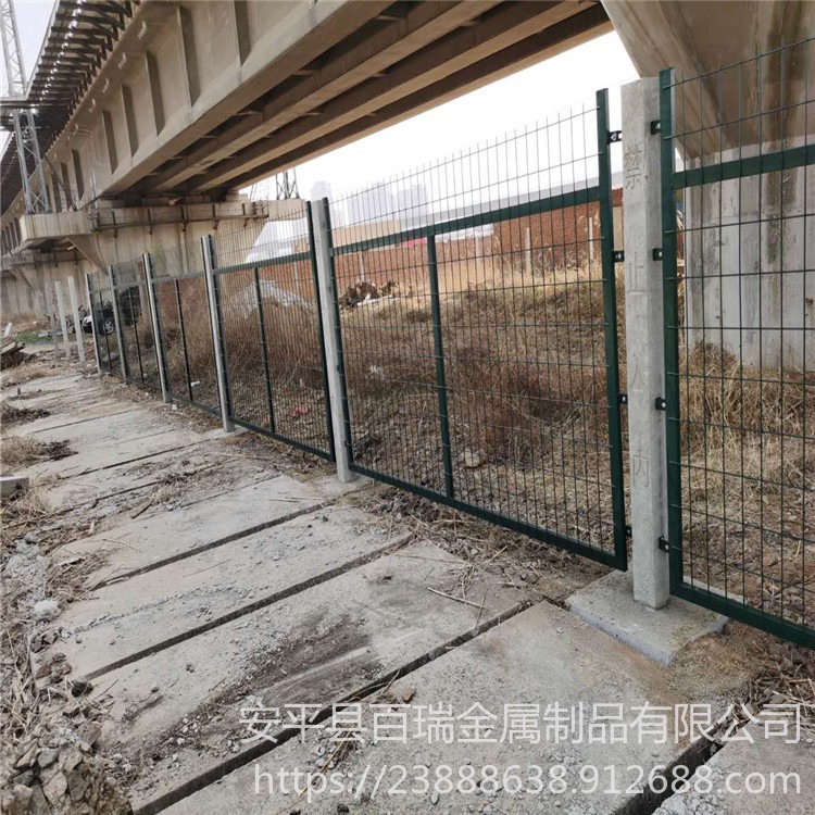 铁路护栏网 桥下防护栅栏 金属网片防护栅栏 8002防护栅栏厂家