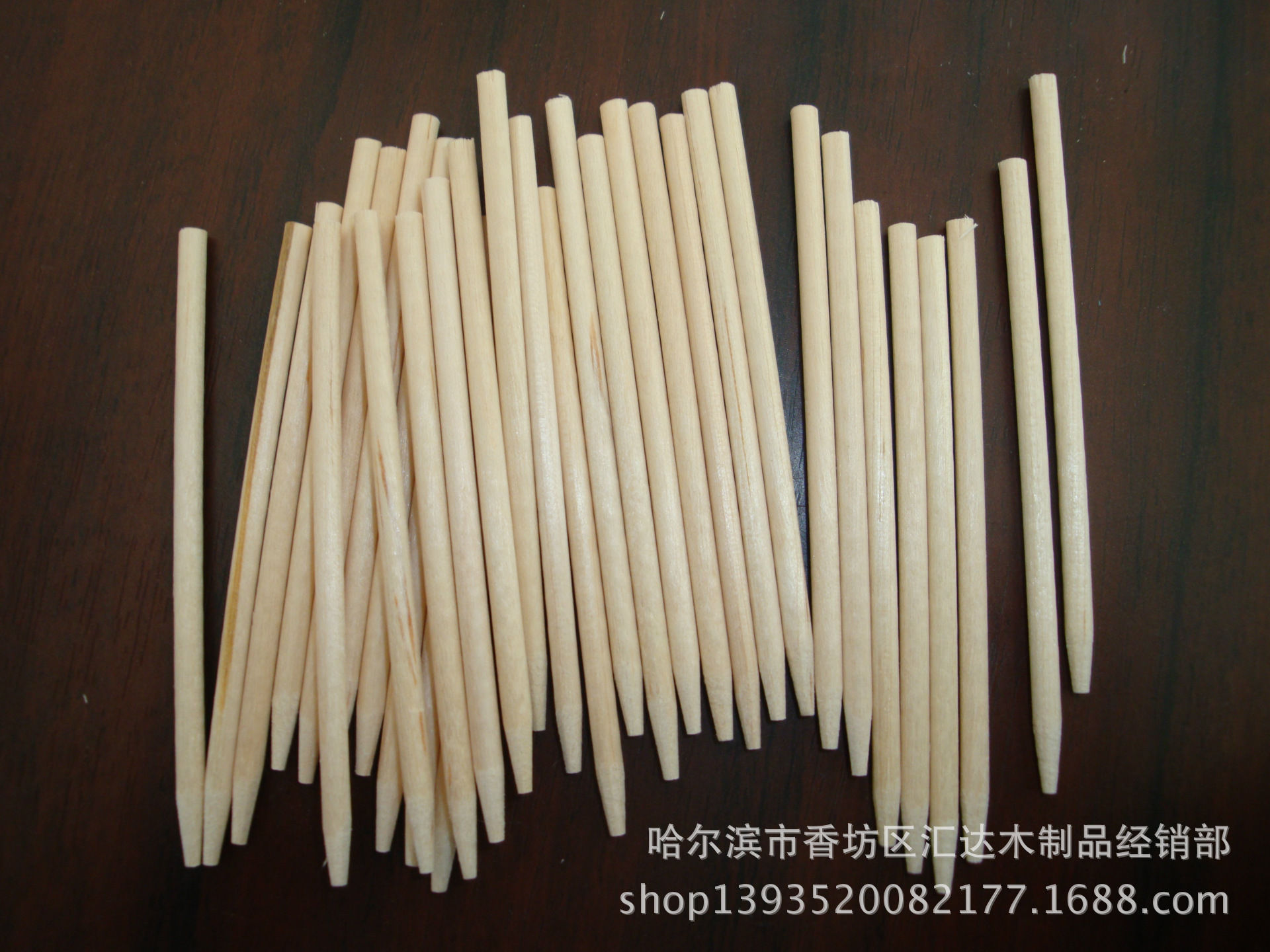 厂家供应糖棒 圆木糖棒 环保磨尖糖棒 一次性木质糖棒示例图2