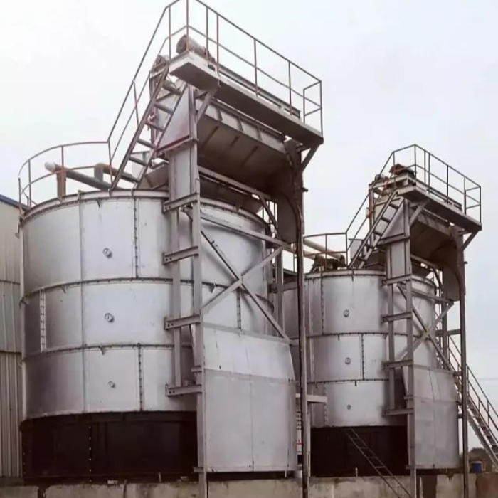 大型的有机肥发酵罐70立方米，采用密封好氧发酵，更符合环保要求