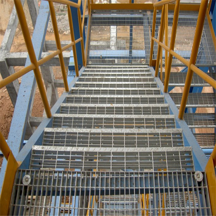 热镀锌钢格板 踏板厂家批发 楼梯踢踏板