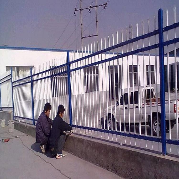 铁艺围栏_德兰_小区学校围栏_锌钢铁艺护栏_品质供应