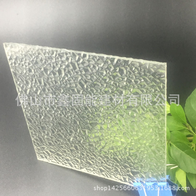 厂家热销4mm透明耐力板聚碳酸酯透明大颗粒板pc钻石颗粒雨棚板